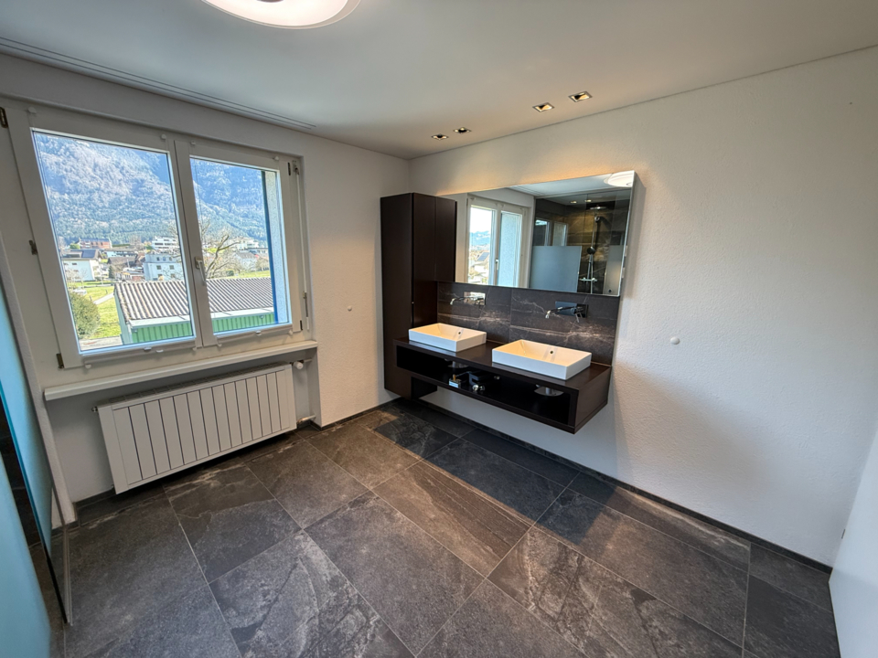 4.5 Zimmer-Wohnung, 9493 Mauren