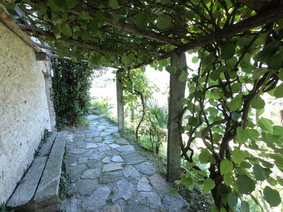 3 Zimmer-Rustico, CH-6578 Caviano (Tessin)