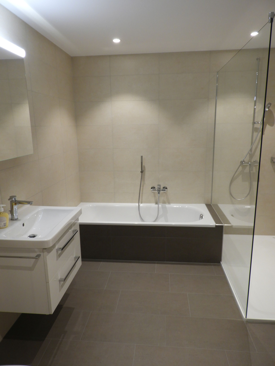 2.5 Zimmer-Wohnung, 9493 Mauren