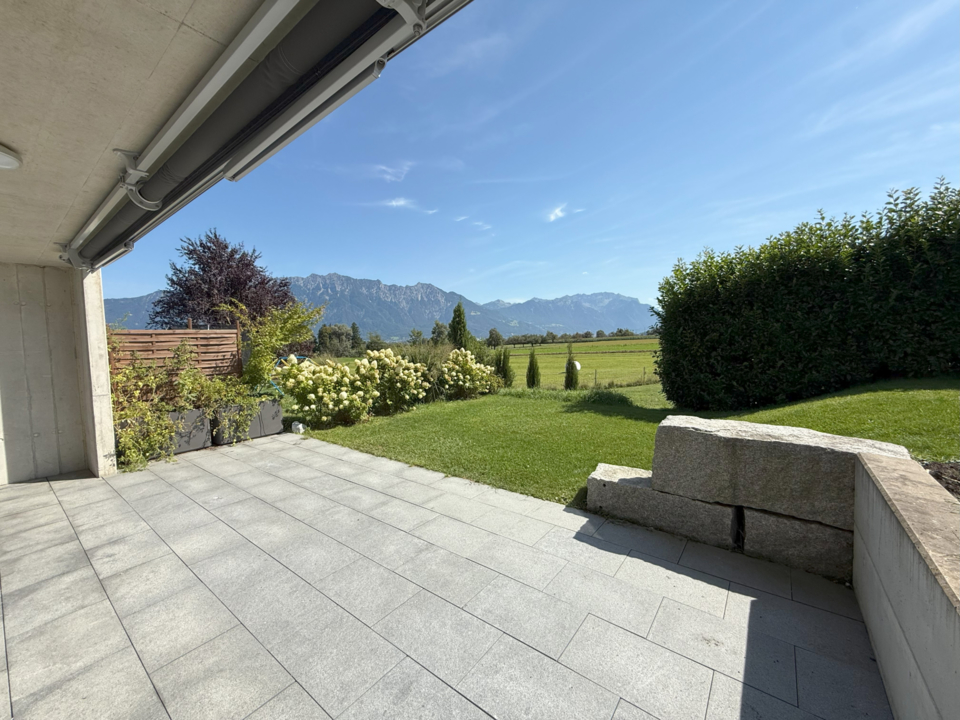 5.5 Zimmer-Doppelhaushälfte, CH-9473 Gams