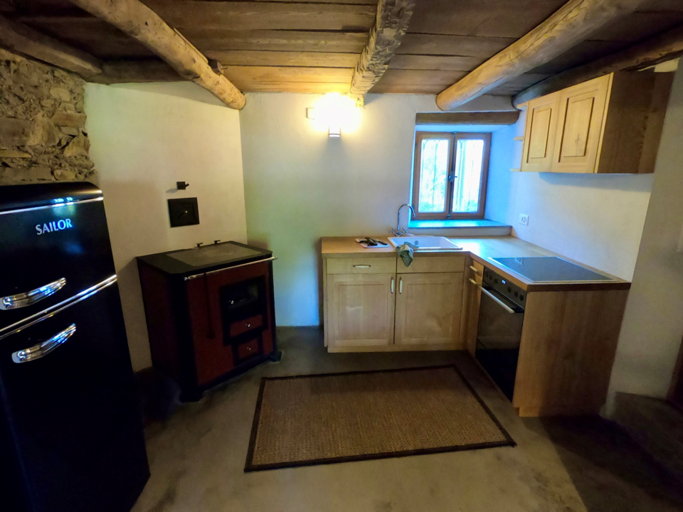 3 Zimmer-Rustico, CH-6578 Caviano (Tessin)