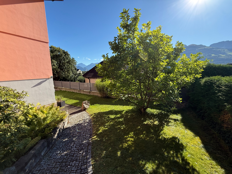 2.5 Zimmer-Einliegerwohnung mit Garten, 9490 Vaduz